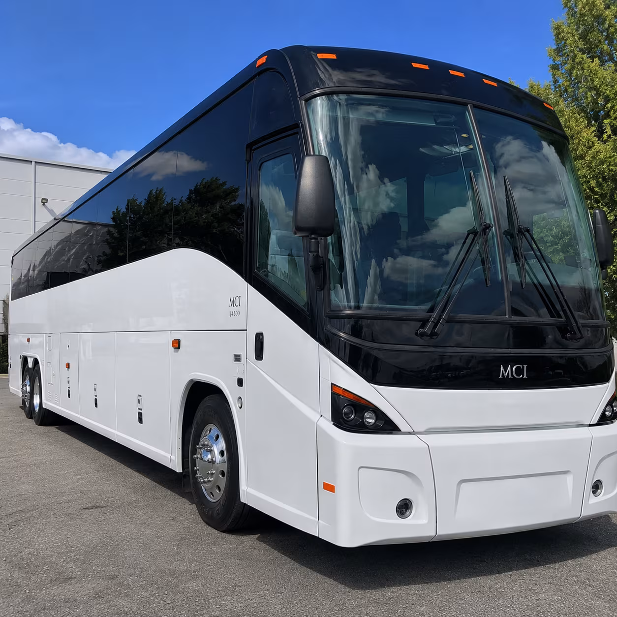 corporate and employee group airport shuttles in gardena