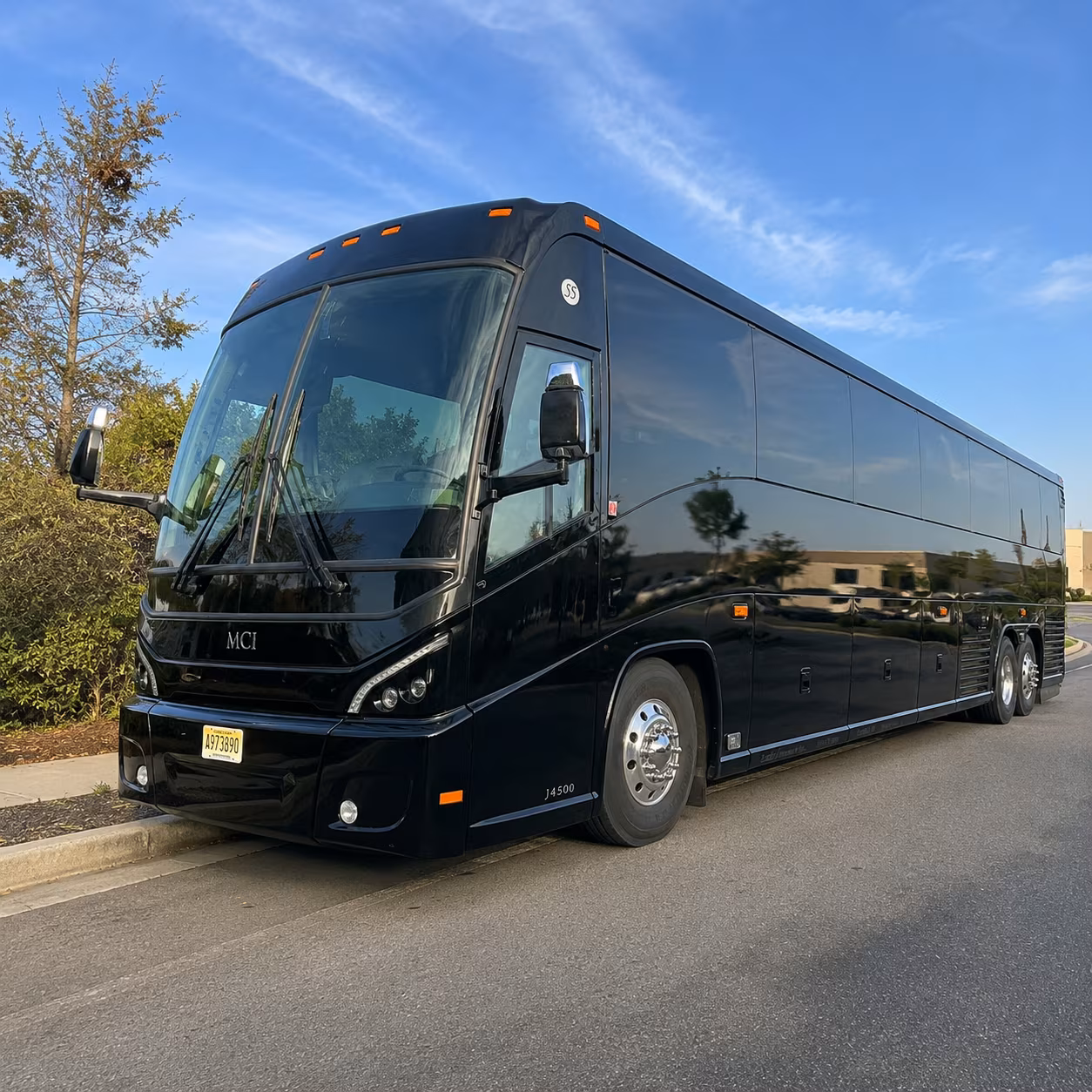 employee shuttle buses to gardena job sites and industrial corridors