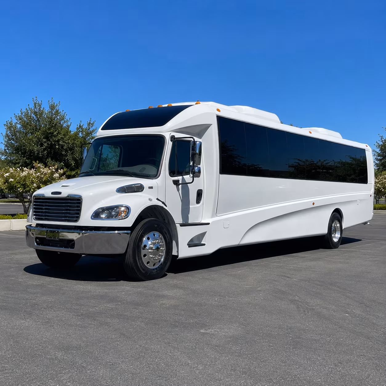 gardena 15 passenger minibus