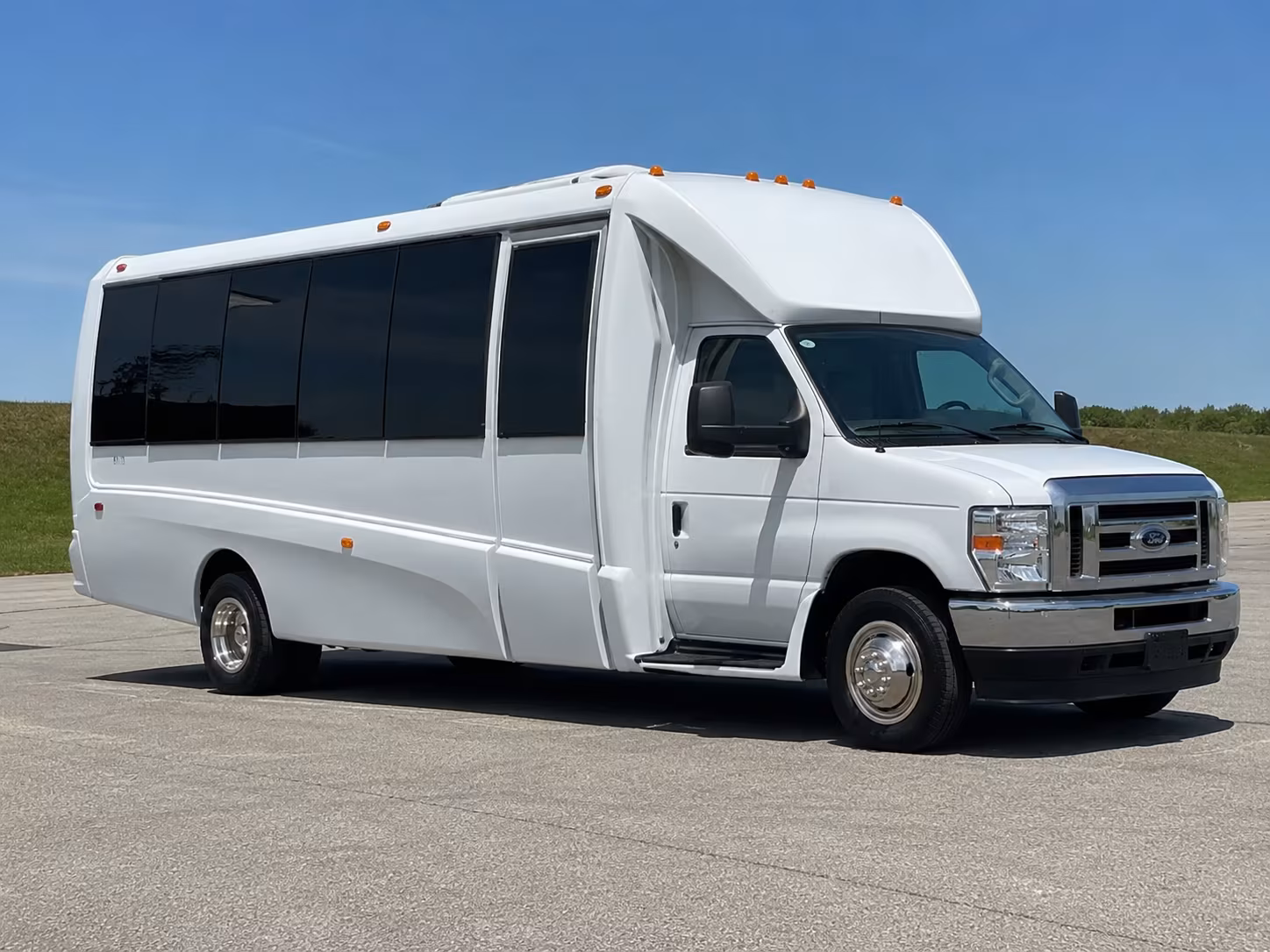 party bus rentals for gardena proms at south high and junipero serra